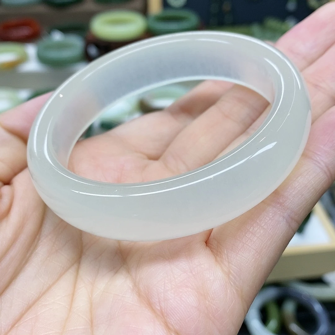 【闪购商品】合金手镯石英质玉（金丝玉）