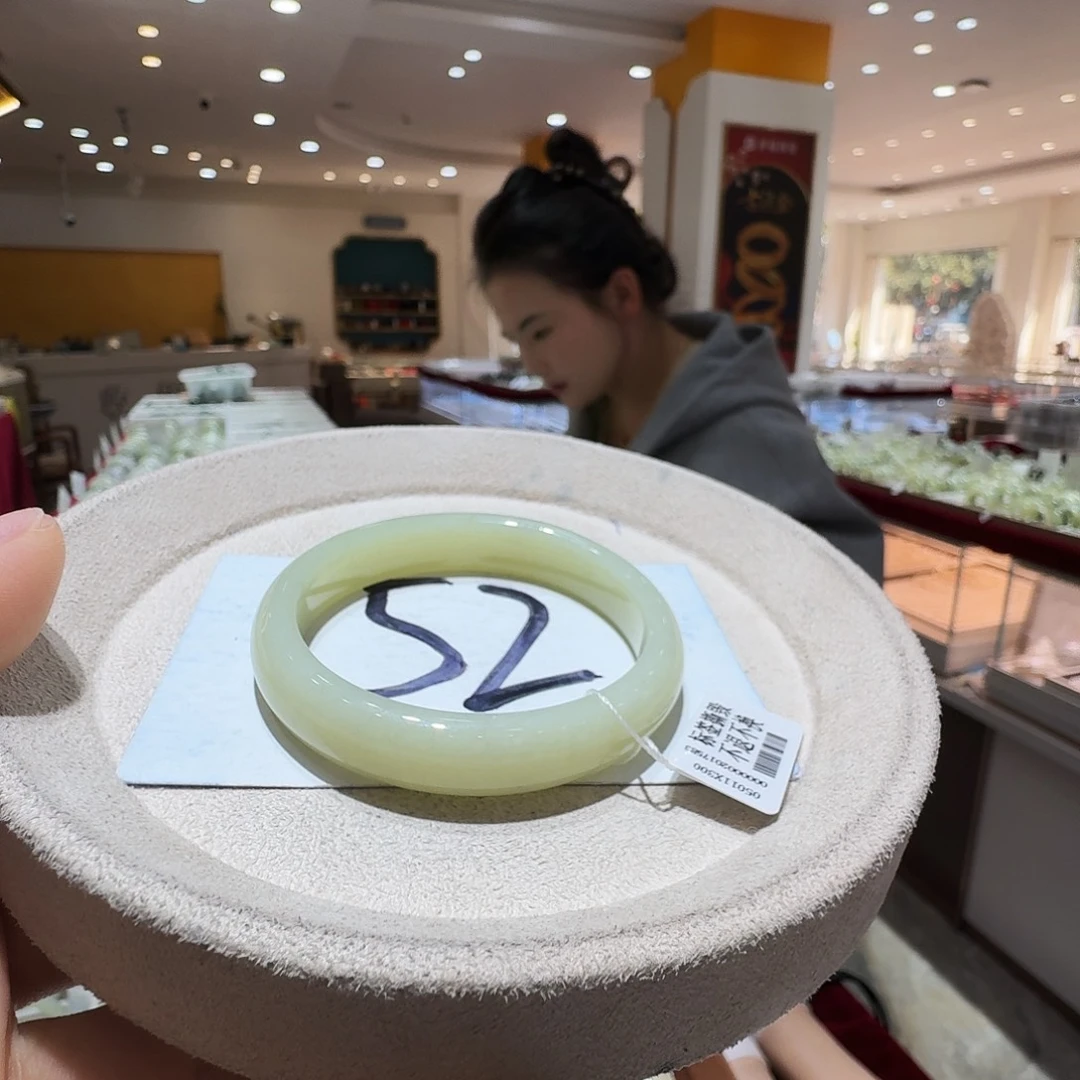 和田玉未镶嵌手镯12