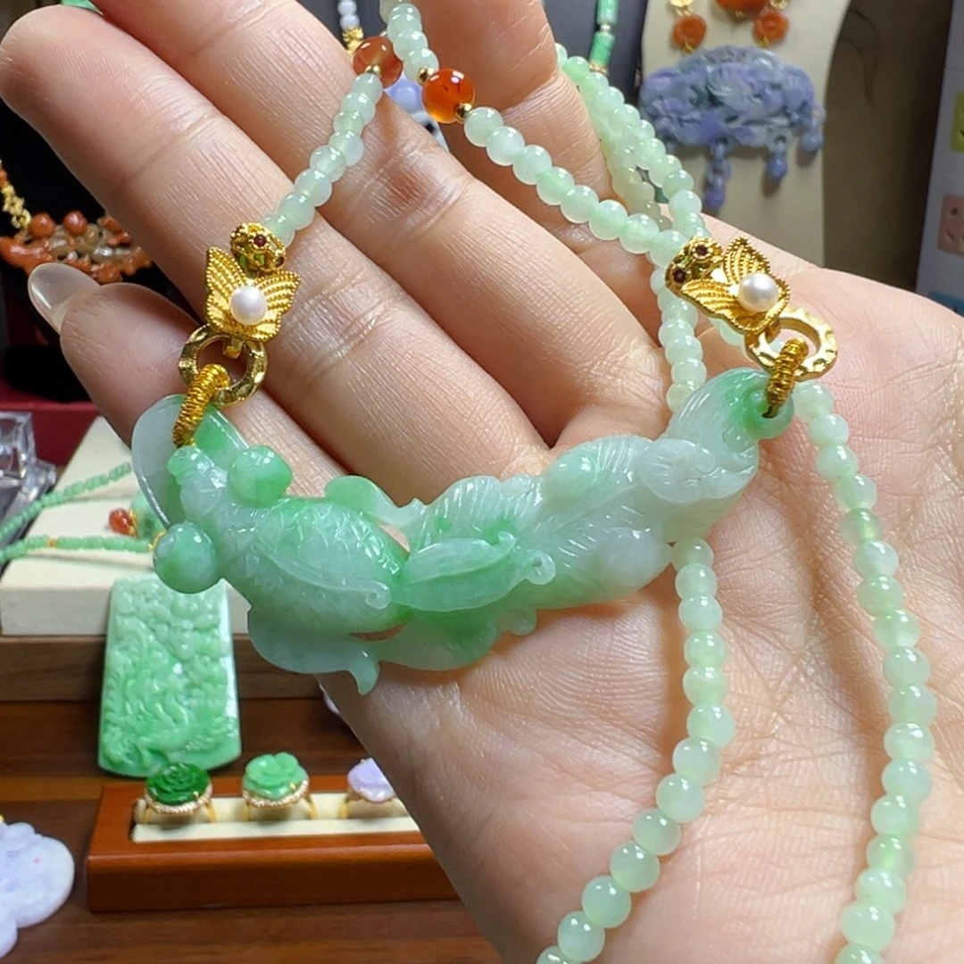 翡翠未镶嵌毛衣链锦鲤