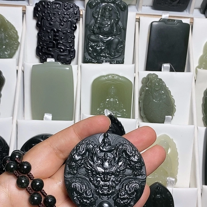 和田玉（碧玉）未镶嵌颈饰