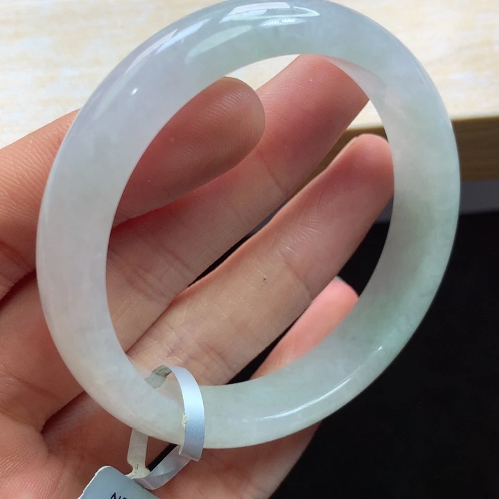 翡翠未镶嵌手镯手镯