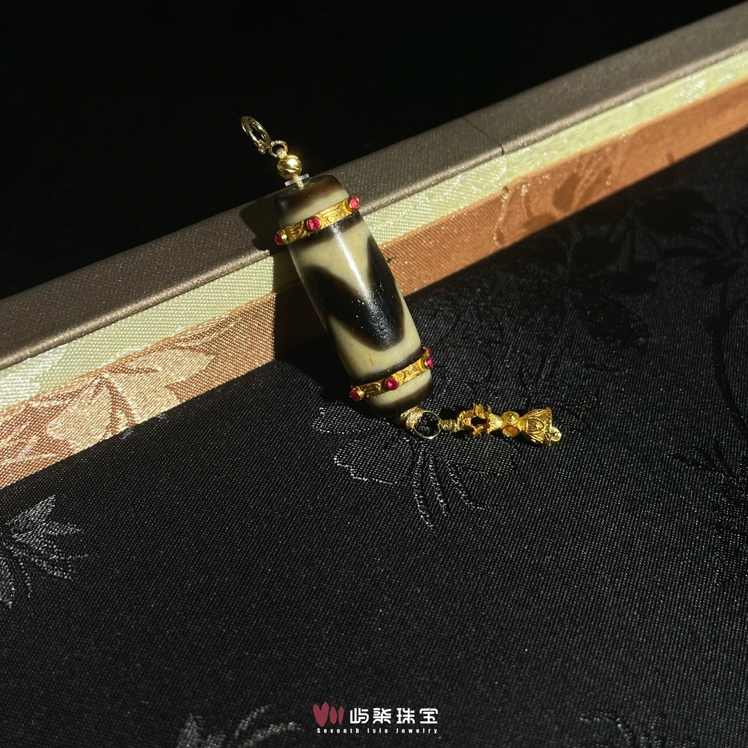 【要努力】C1258 玛瑙18k金镶嵌 眼珠18k吊坠