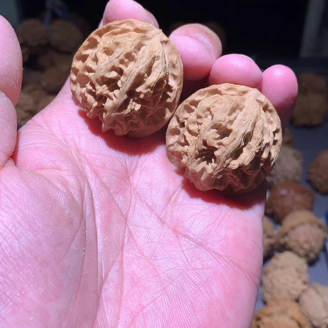 文玩核桃吊坠苹果38