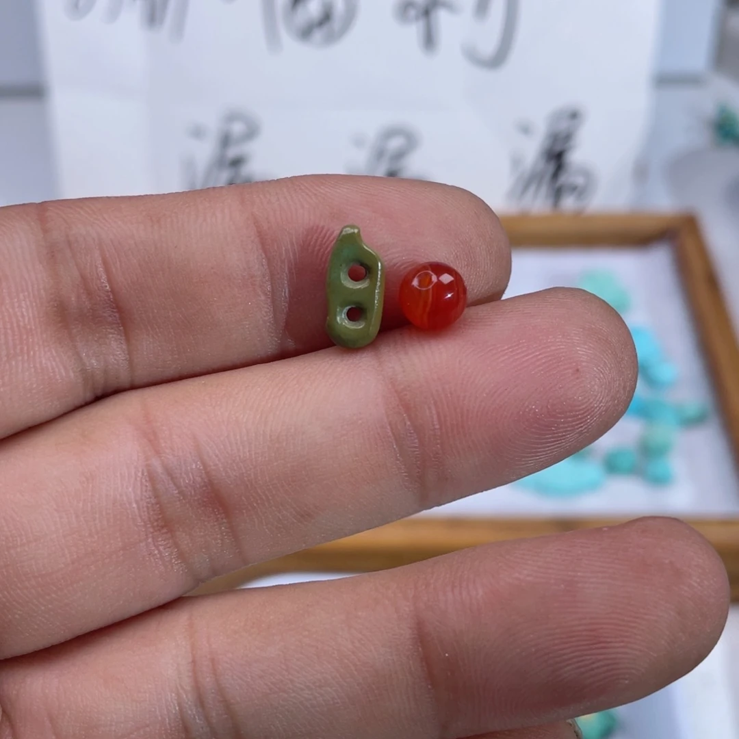 南红玛瑙未镶嵌颈饰035