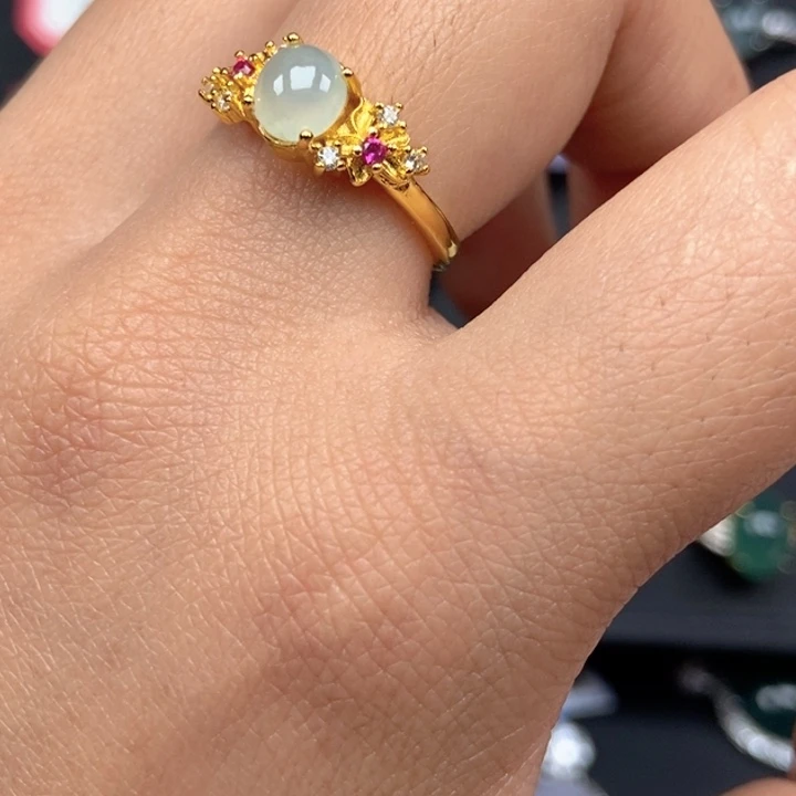 翡翠未镶嵌戒指戒指