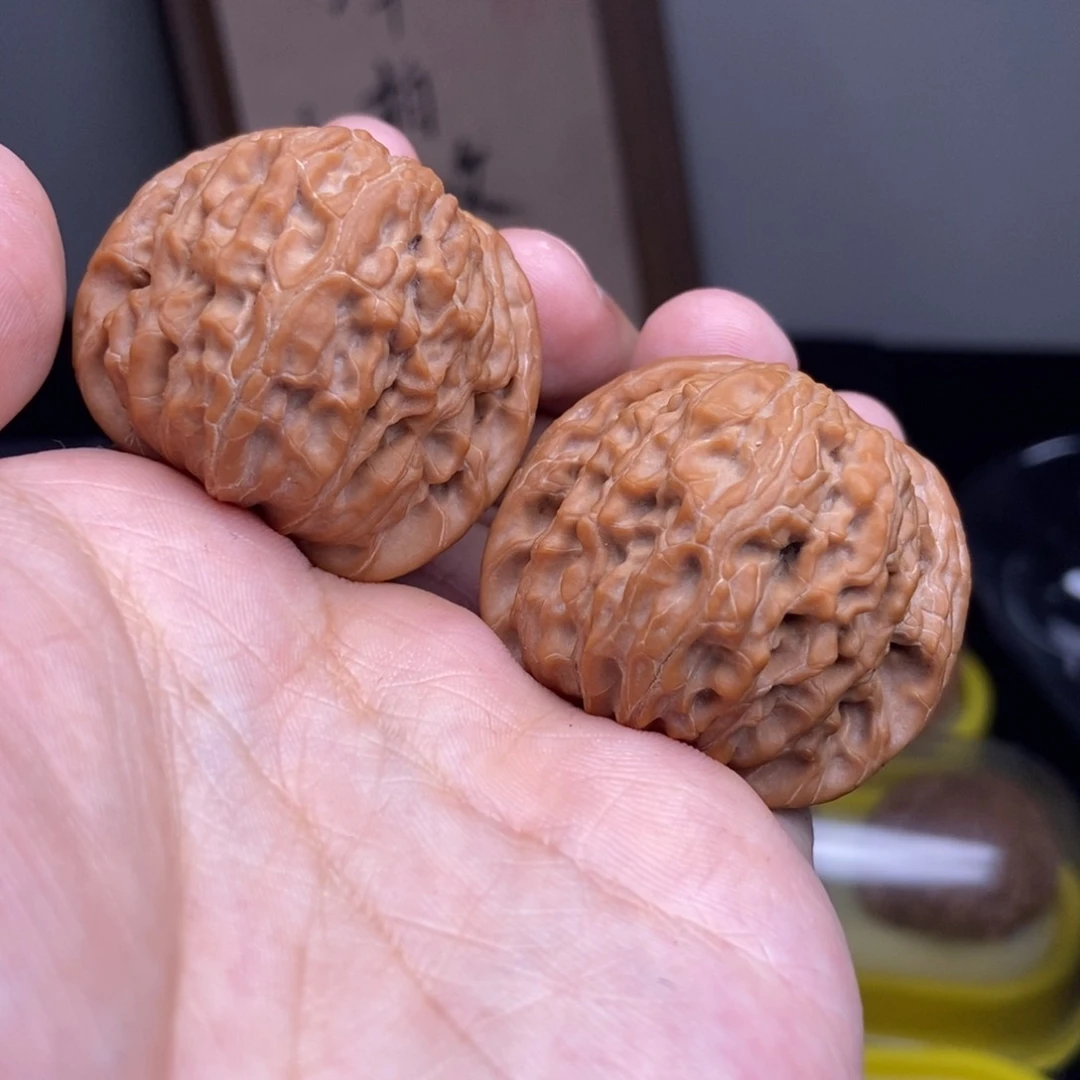 文玩核桃吊坠天**勤全品39尺正磨磨盘红皮山地精品对
