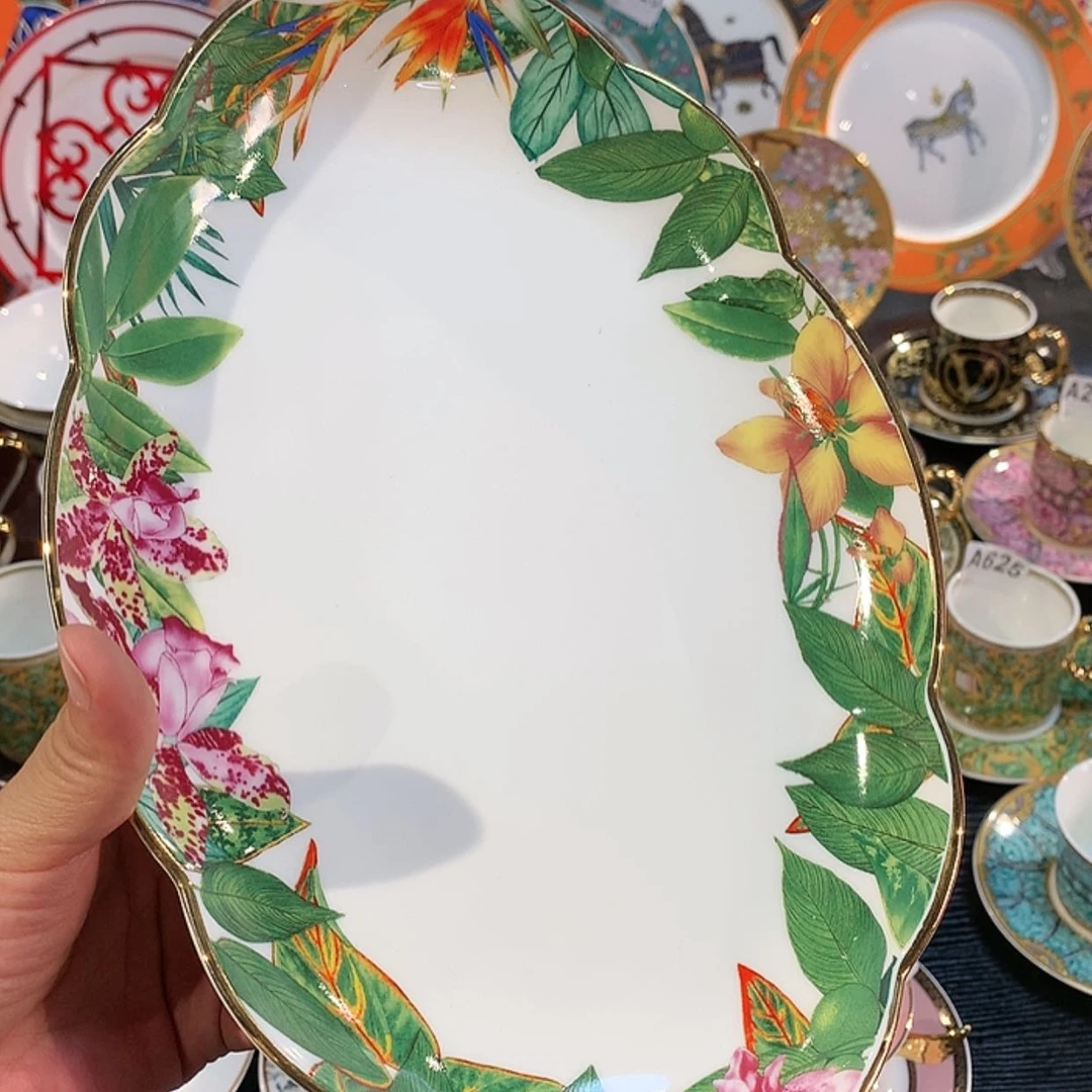 【闪购商品】瓷片鱼盘
