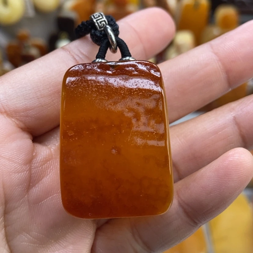 【闪购商品】琥珀颈饰未镶嵌