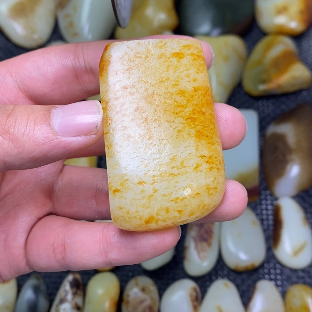 周***生定制和田玉未镶嵌和田玉