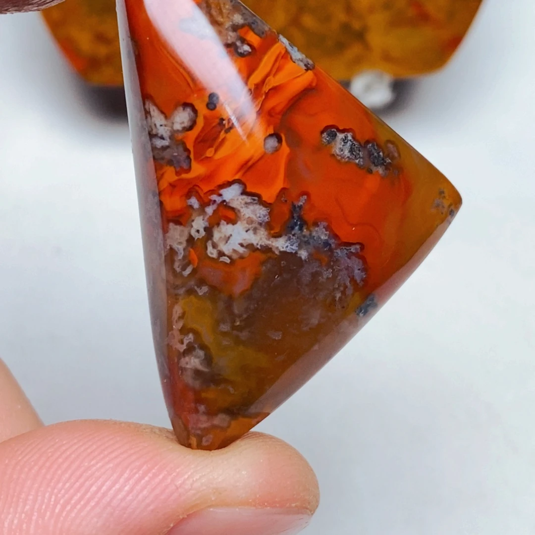 东***哥玛瑙/玉髓未镶嵌颈饰