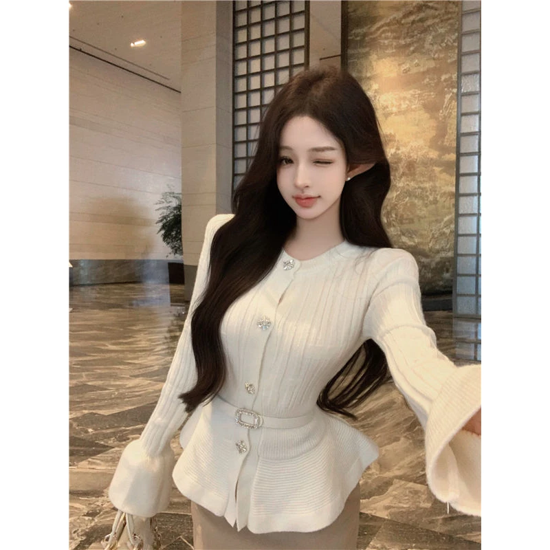 法式小香风圆领喇叭袖修身针织毛衣开衫2025春季收腰气质百搭上衣