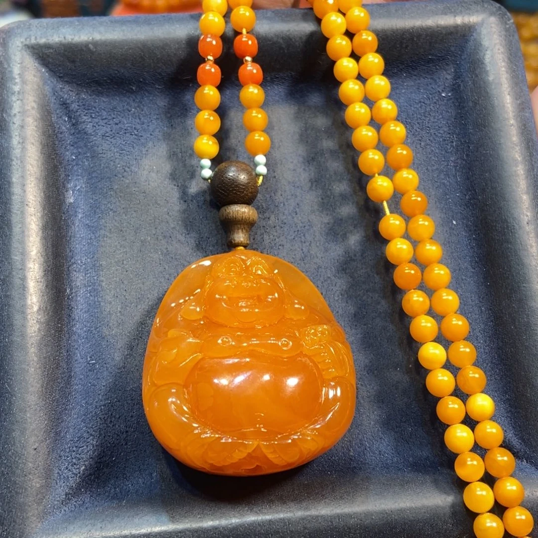 琥珀未镶嵌颈饰蜜蜡