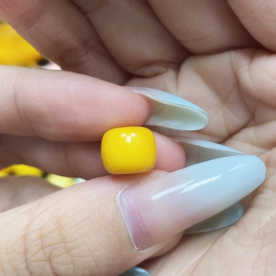 未镶嵌琥珀珠宝奇石11*9mm微瑕