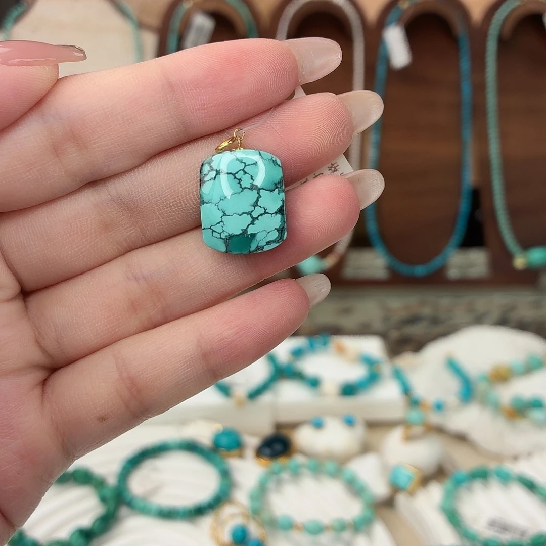 绿松石18K金镶嵌吊坠(不含链)