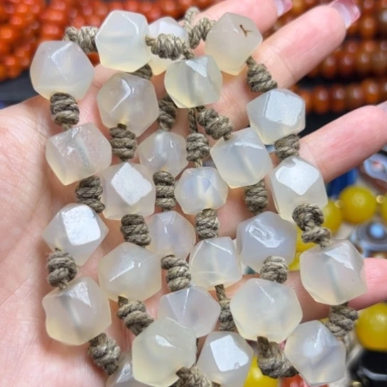 未镶嵌颈饰玛瑙/玉髓