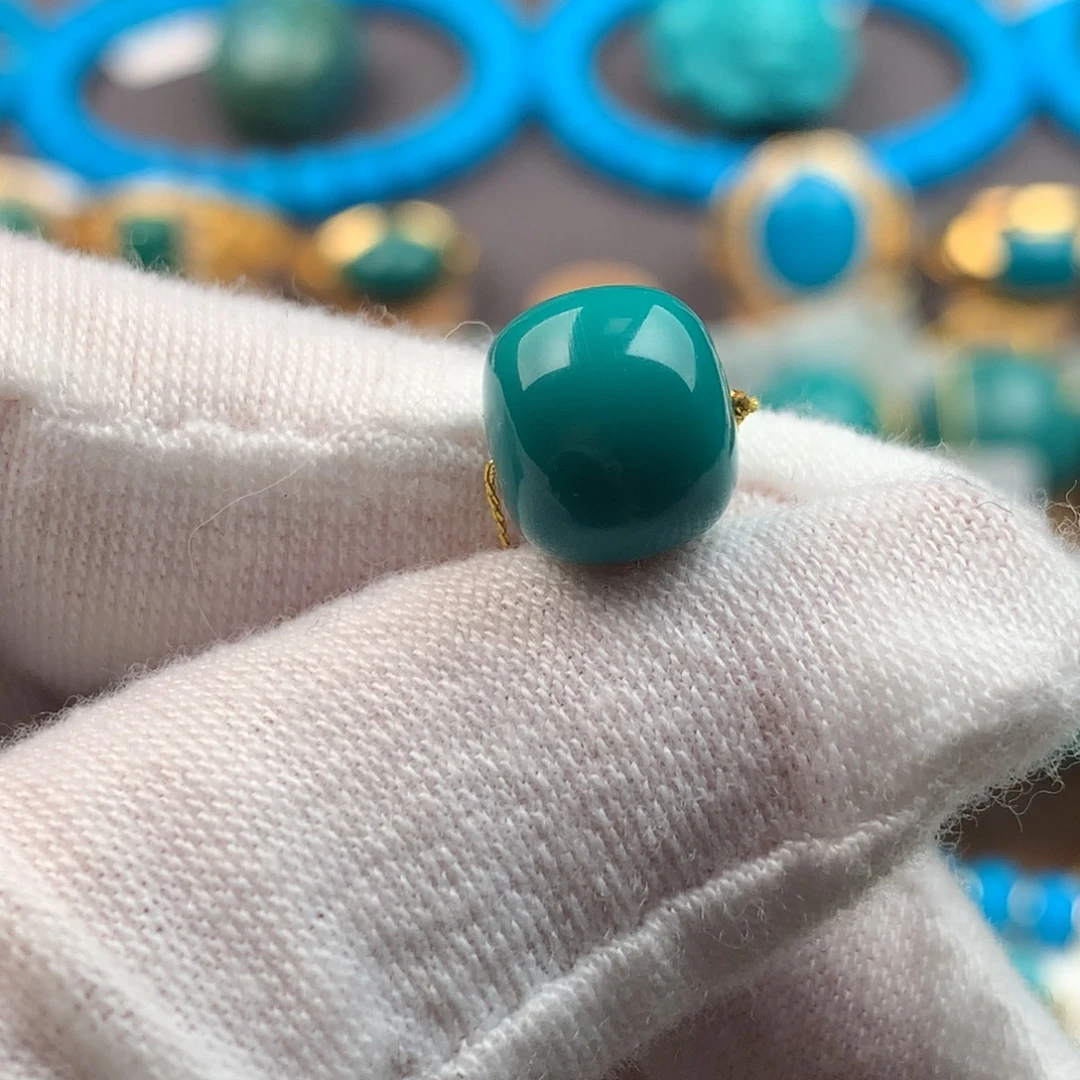 绿松石未镶嵌绿松石10*8mm