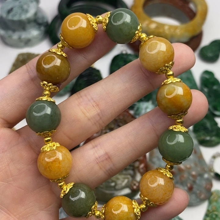 颈饰未镶嵌翡翠吊坠