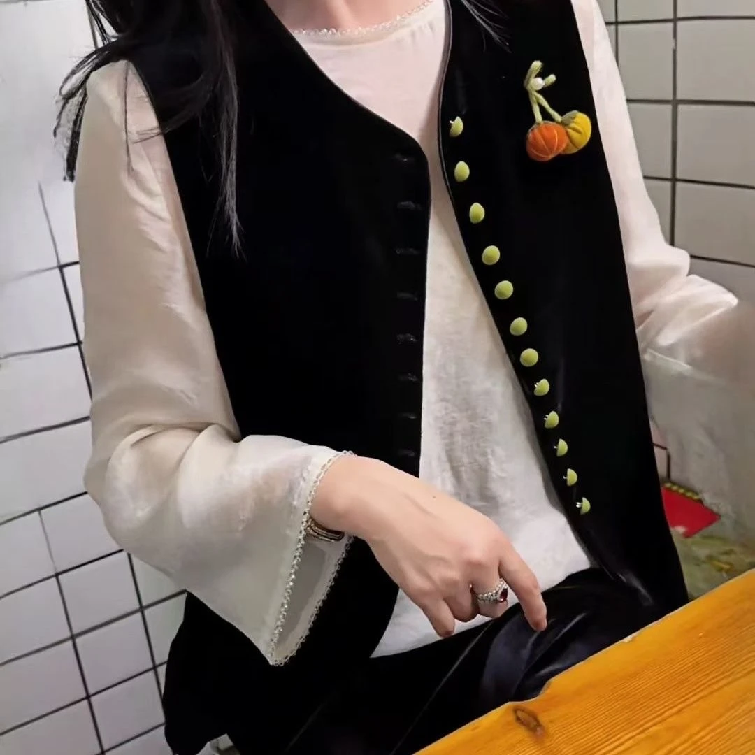 早秋新款丝绒新中式马夹女单排扣宽松型法式休闲马夹马夹秋季女装