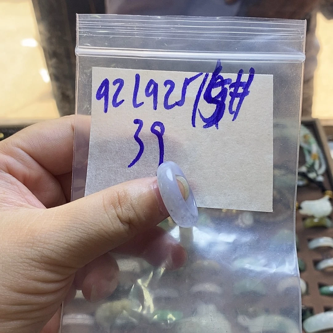 未镶嵌定制翡翠翡翠