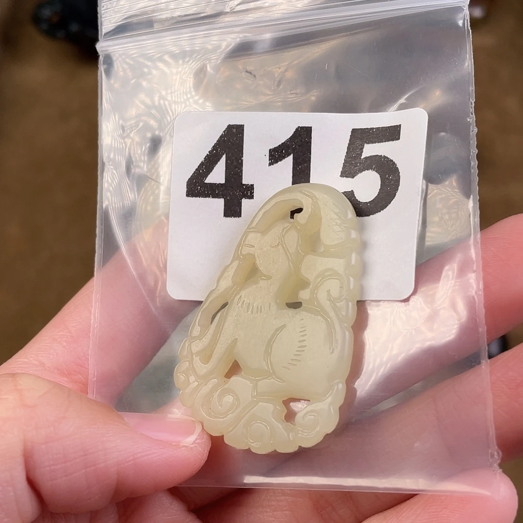 和田玉（糖玉）未镶嵌颈饰