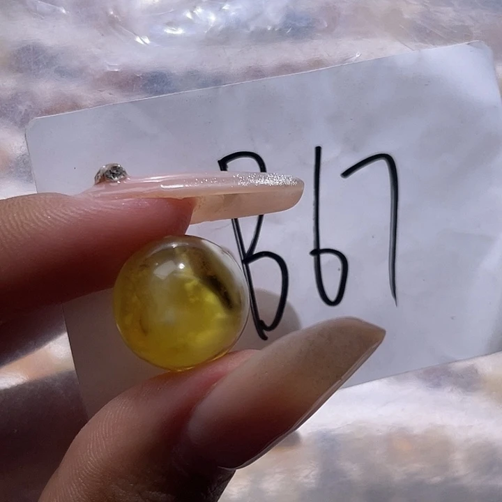 哈***嗨琥珀未镶嵌裸石福利