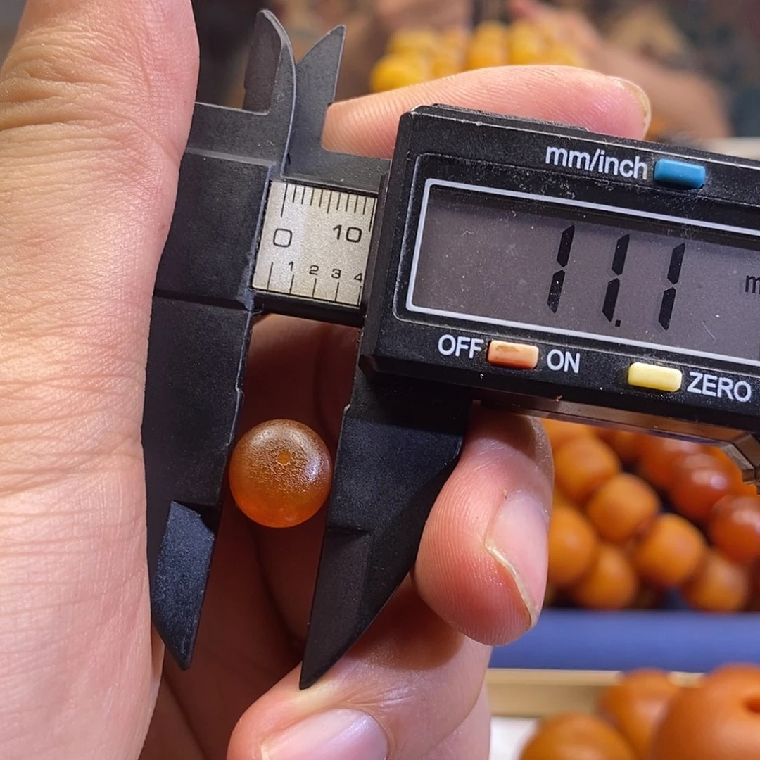 大***.琥珀未镶嵌珠宝奇石