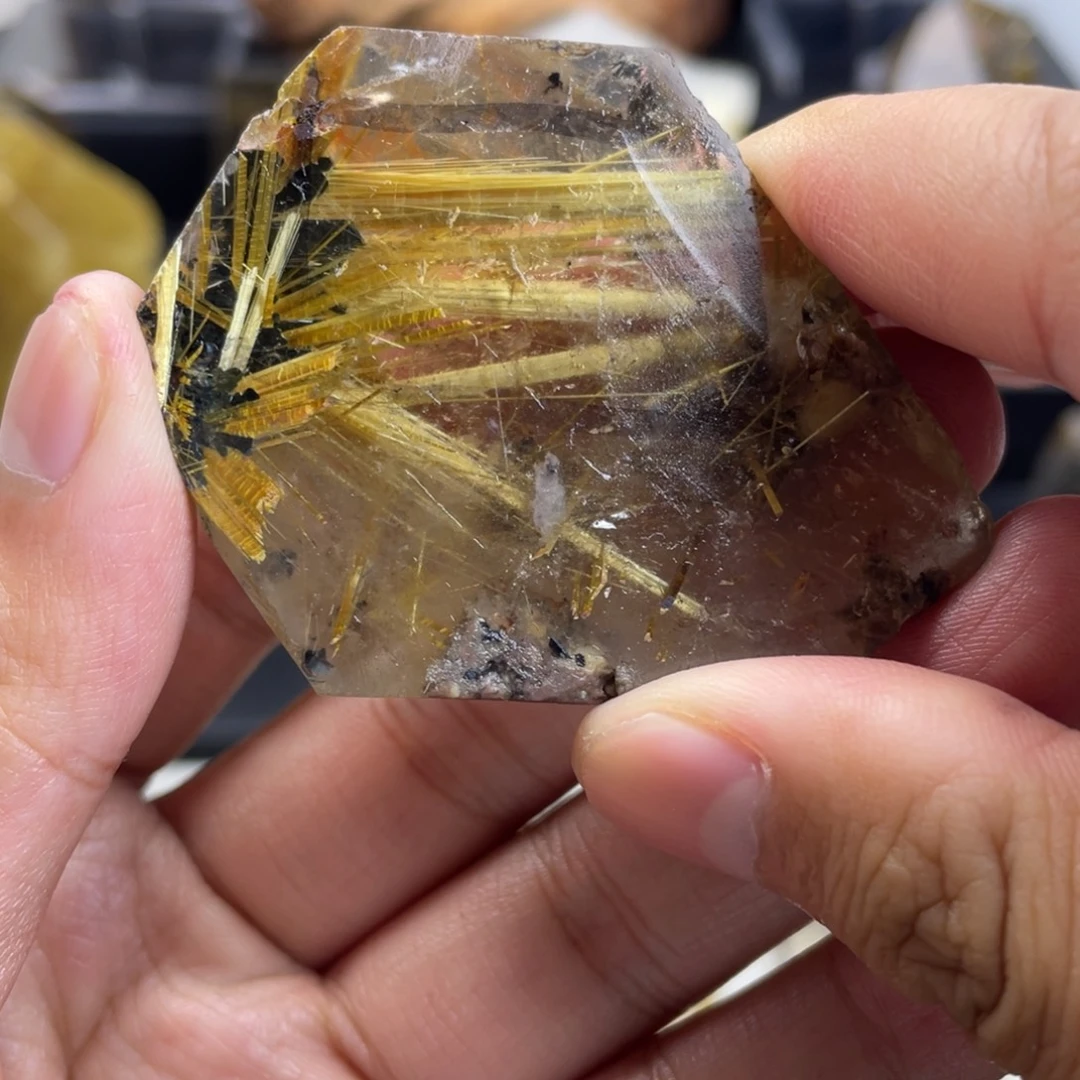 彬***珠宝半成品未镶嵌水晶