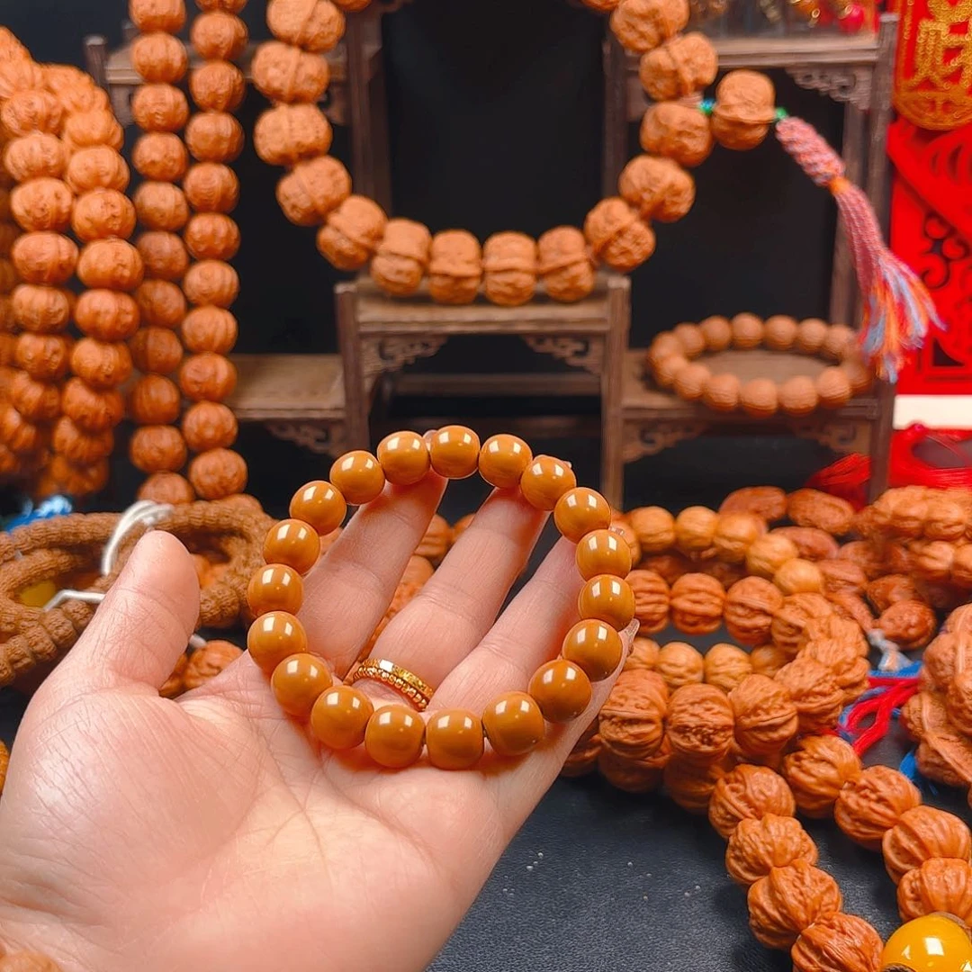 文玩核桃吊坠大*?猴头手串