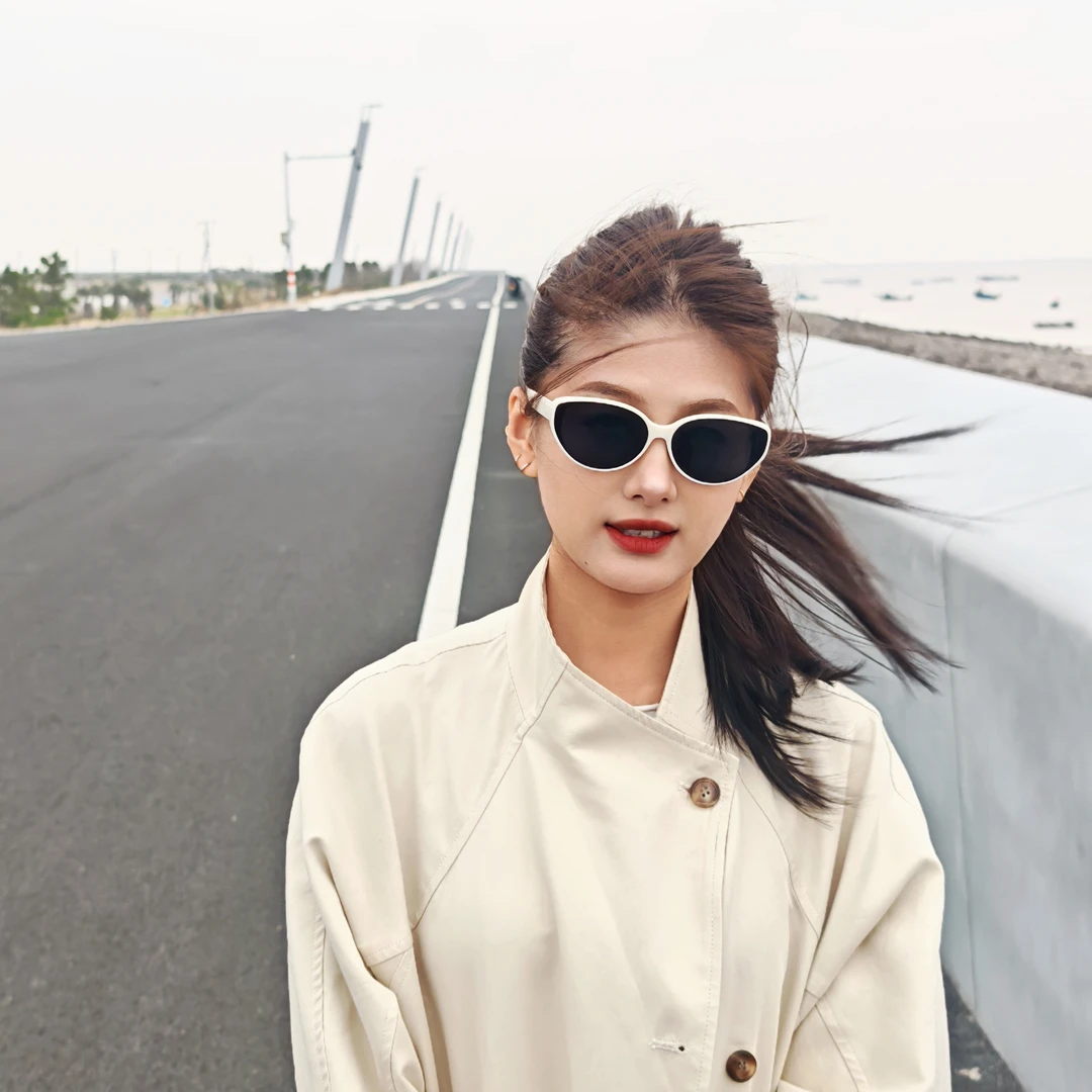 【200-299】墨镜男女款高级感网红时髦拍照凹造型太阳眼镜防紫外线