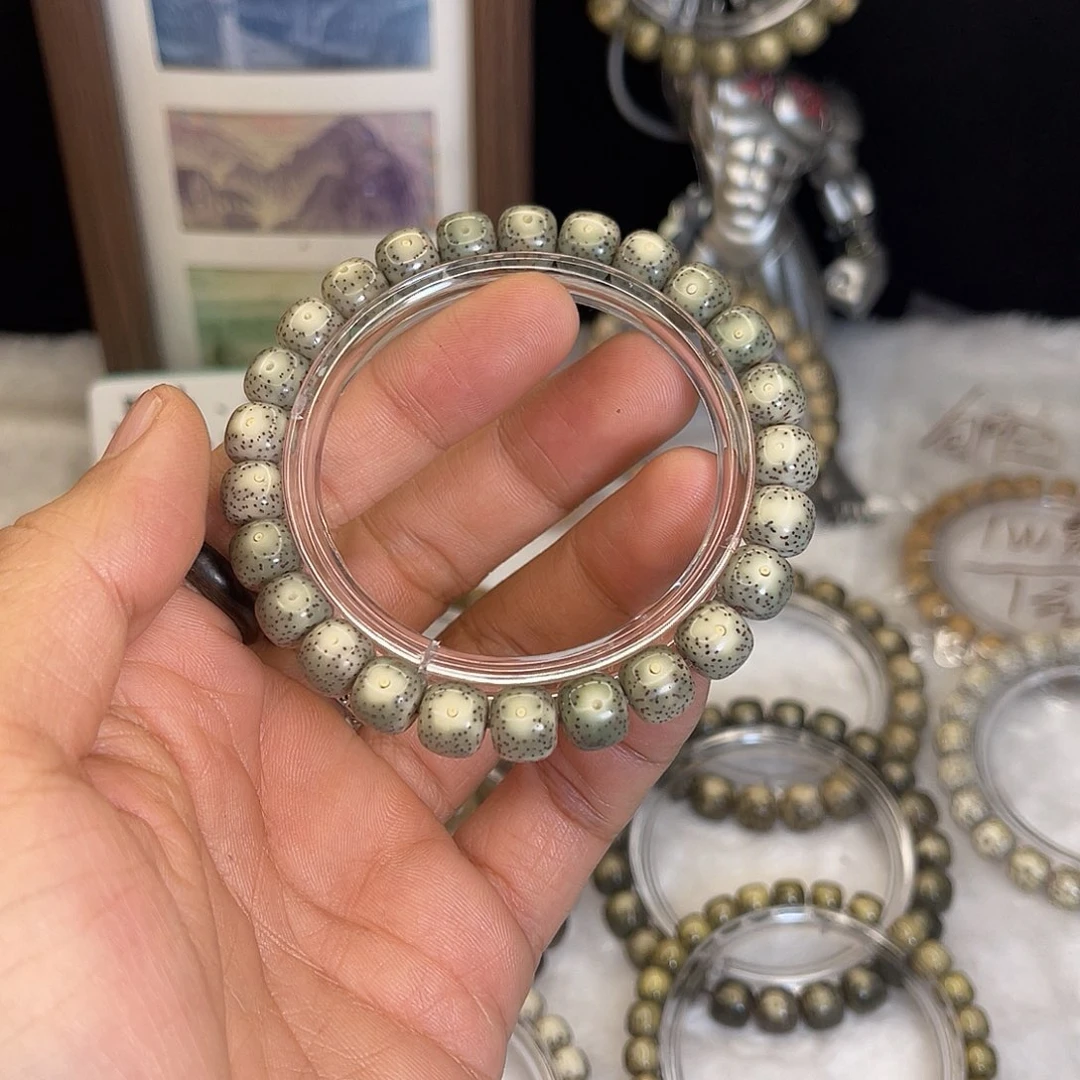 星月菩提手串842 号.  星月菩提. 一物一图.