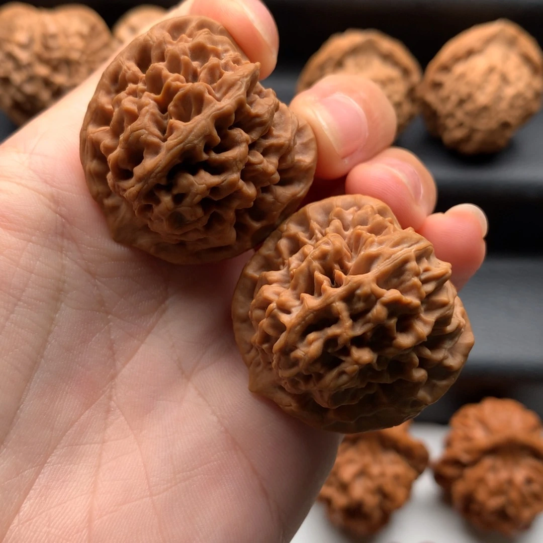 偶***尔文玩核桃把件秦闷