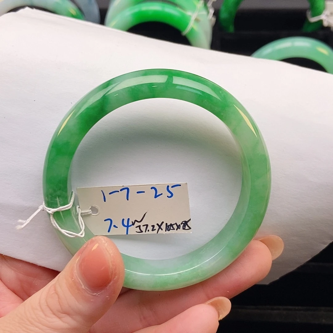 未镶嵌手镯翡翠6