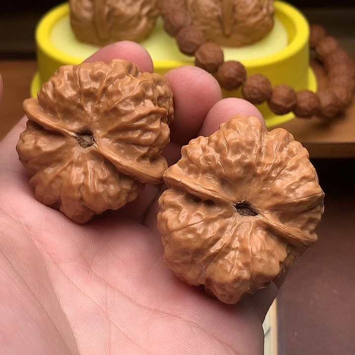蒲***英文玩核桃吊坠蛤蟆头