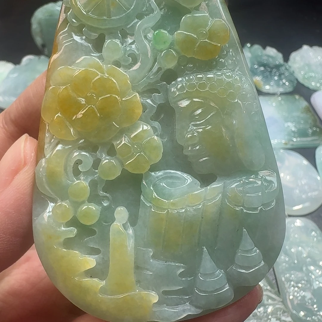 翡翠未镶嵌颈饰吊坠