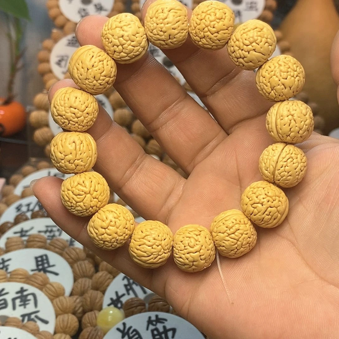 【闪购商品】记****眼桃核手串虎皮肌肉