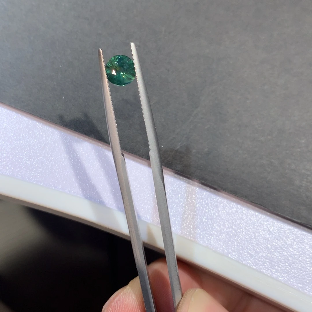 蓝宝石裸石1.08克拉