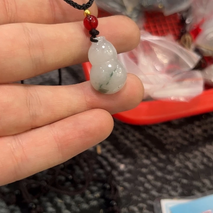 颈饰未镶嵌翡翠qqqq