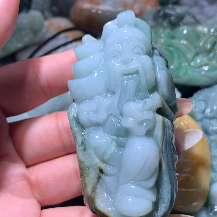 翡翠未镶嵌颈饰保真天然A货翡翠