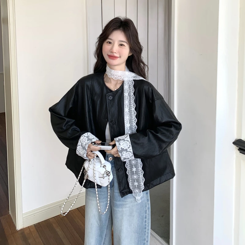 黑色设计感蕾丝拼接皮衣女2025秋季新款流行网红甜酷气质夹克外套
