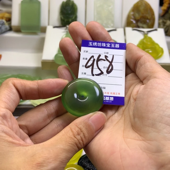 【闪购商品】未镶嵌蛇纹石玉颈饰哄*龏