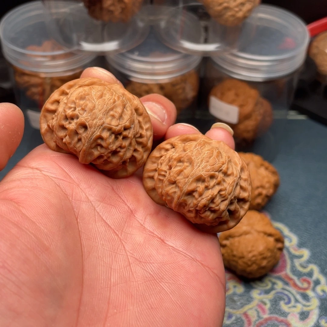 文玩核桃把件林*宫灯