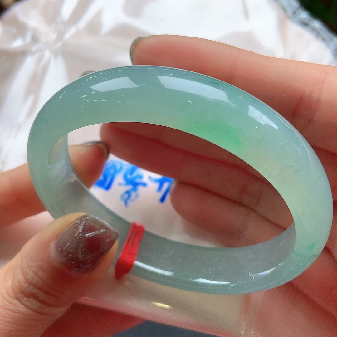 翡翠未镶嵌手镯70号54贵妃