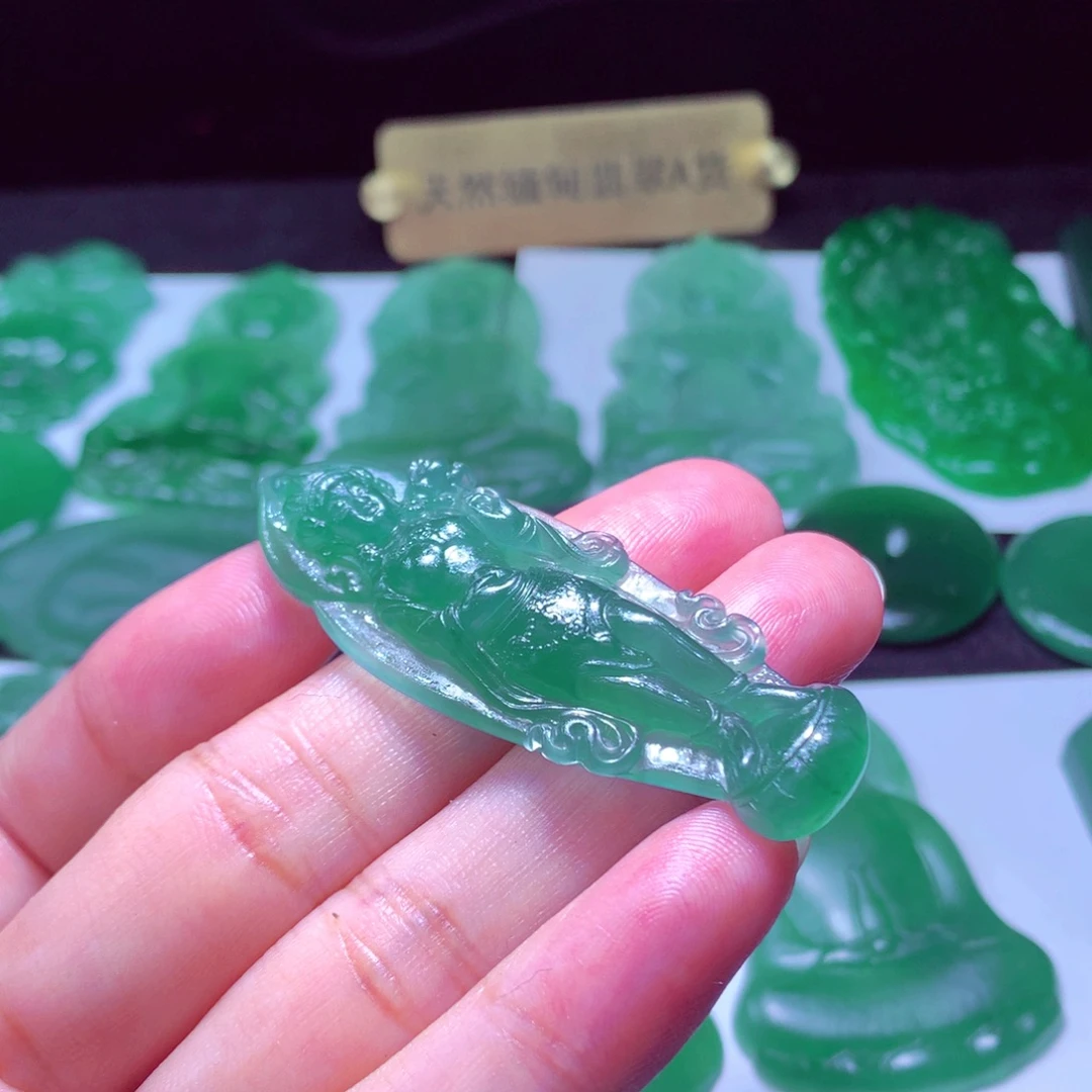 随***欲未镶嵌定制翡翠天然