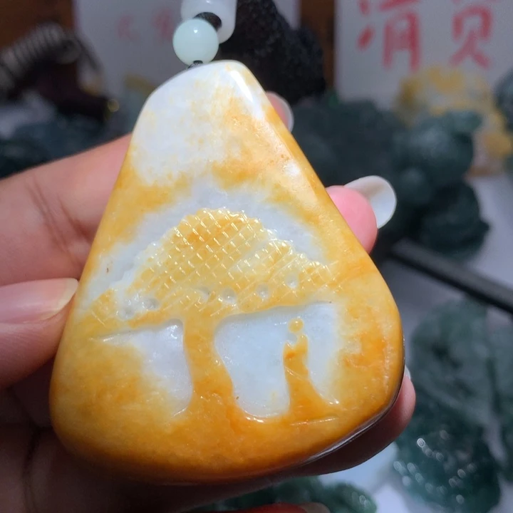 翡翠颈饰未镶嵌保真天然A货翡翠