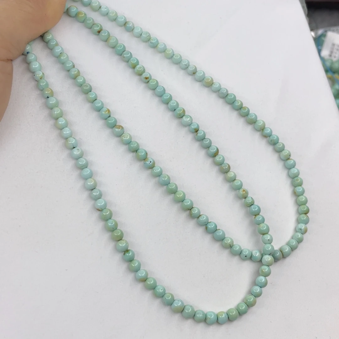 看***吗绿松石未镶嵌颈饰