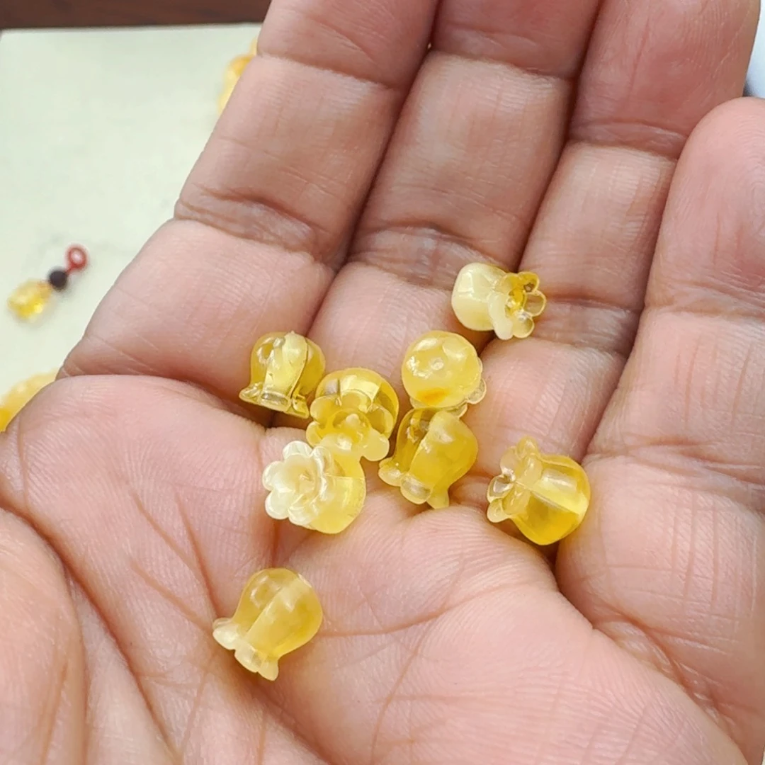 未镶嵌蜜蜡珠宝奇石