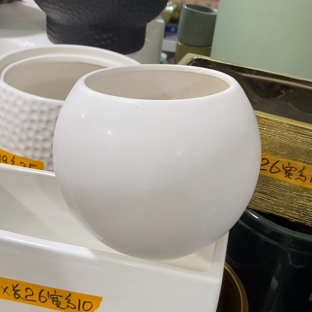 摆件陶盆有孔 瑕疵介意勿拍