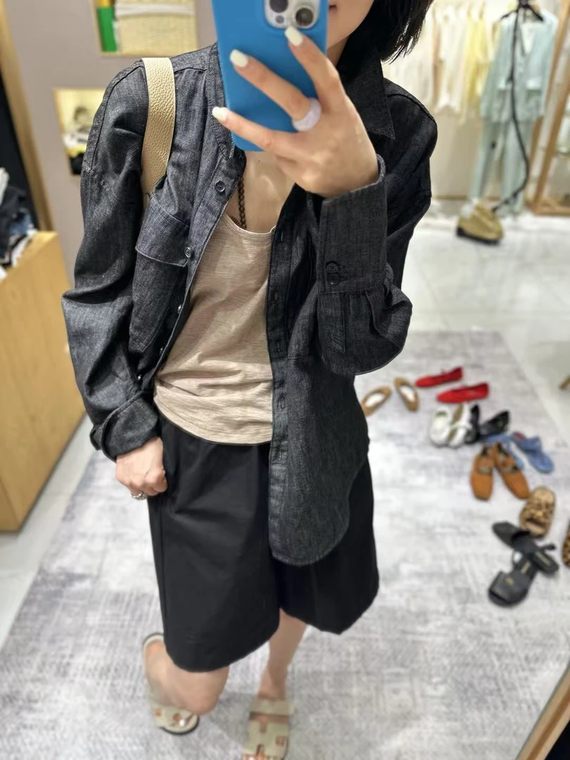 依柏杉新款黑色半裤