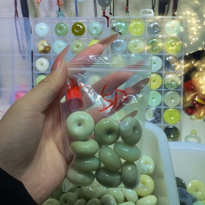 【闪购商品】蛇纹石玉其他未镶嵌302