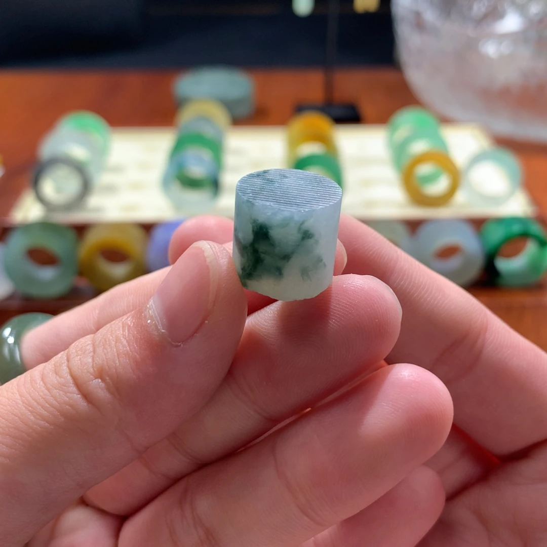 定制翡翠未镶嵌A****s翡翠